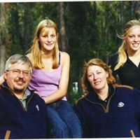 Elizabeth Flanders Photo 14