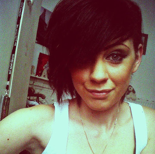 Rachael Bird Photo 15