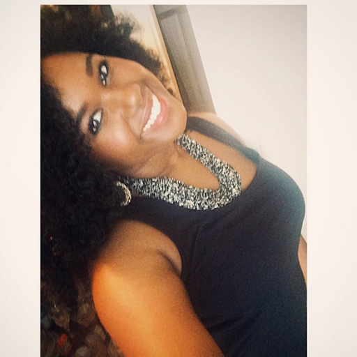 Danielle Howe Photo 35