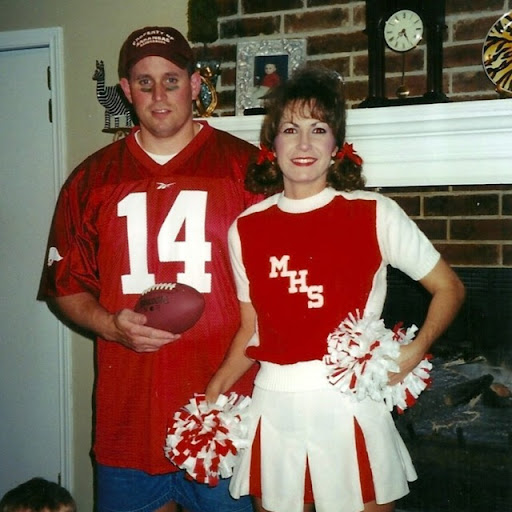 Julie Smothers Photo 7