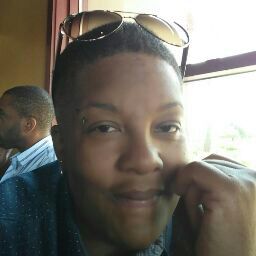 Tara Holland Photo 12