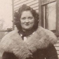 Shirley Cummings Photo 17