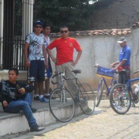 Mario Carias Photo 25