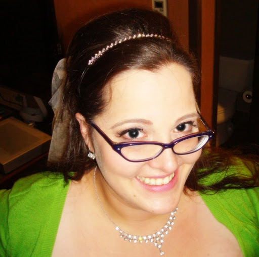 Laura Lawrence Photo 18