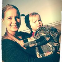 Stephanie Buck Photo 13