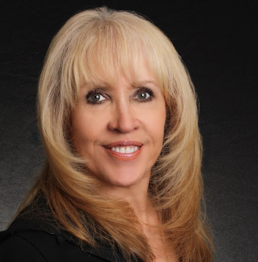 Ruby Henderson Photo 34