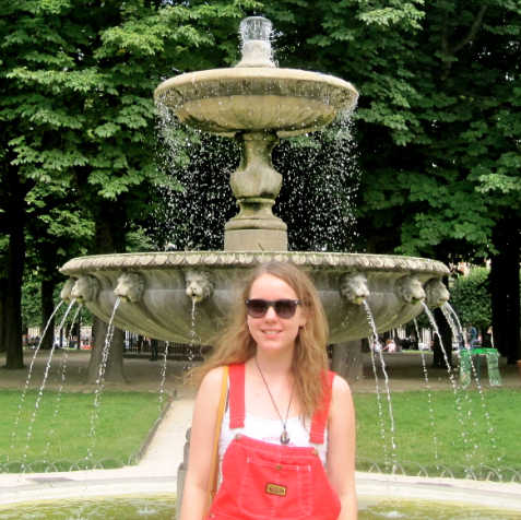 Alice Riddle Photo 5