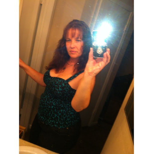 Melanie Love Photo 39