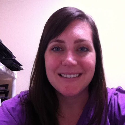 Leah Robertson Photo 11