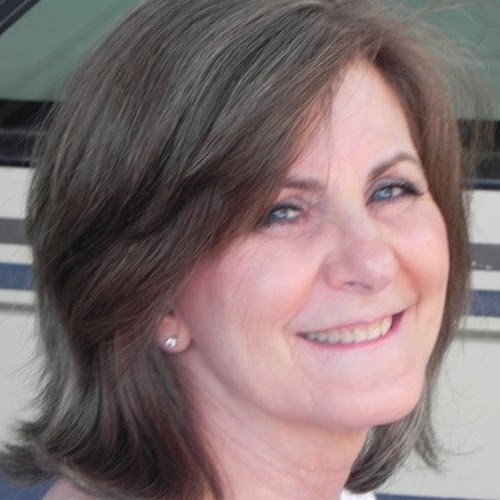 Leeann Martin Photo 8