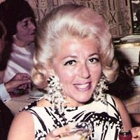 Gloria Lewis Photo 43