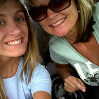 Suzanne Hutchings Photo 15