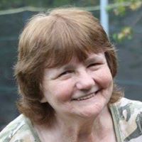 Julia Greene Photo 14