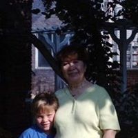 Elizabeth Sears Photo 17