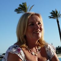 Suzanne Weller Photo 24