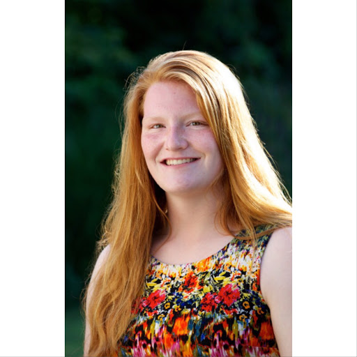 Emily Thomas Photo 14