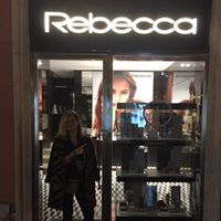 Rebecca See Photo 17