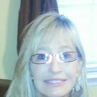 Emily Garrett Photo 19