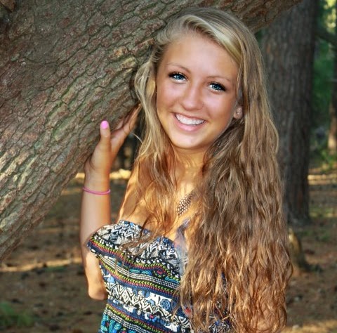 Emma Martin Photo 8