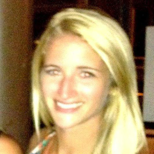 Julia Hernandez Photo 19