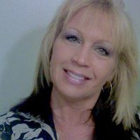 Lynda Starr Photo 6