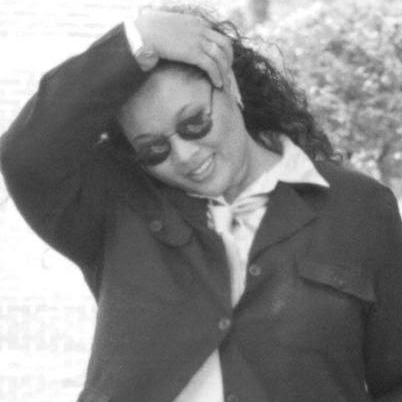 Angela Payne Photo 17