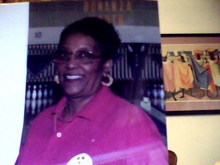 Gloria Fields Photo 7