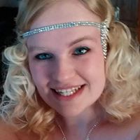 Laura Cornelius Photo 19