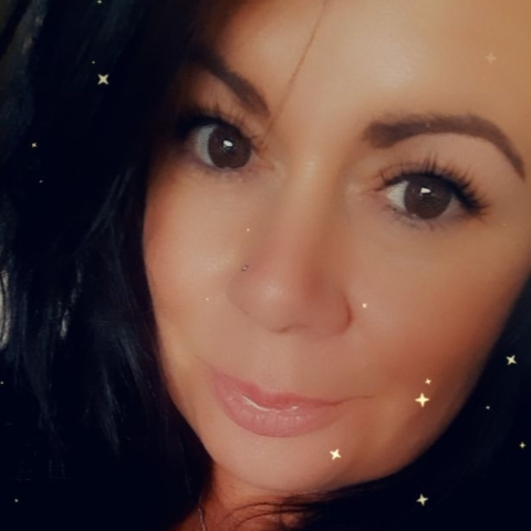 Tracey Barnes Photo 43