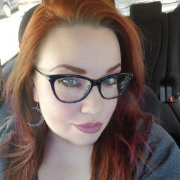 Elizabeth Castaneda Photo 20