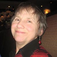 Lorraine Robbins Photo 22