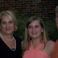 Sarah Carlisle Photo 14