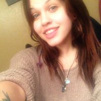 Kayla Stewart Photo 17