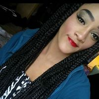 Victoria Hinton Photo 12