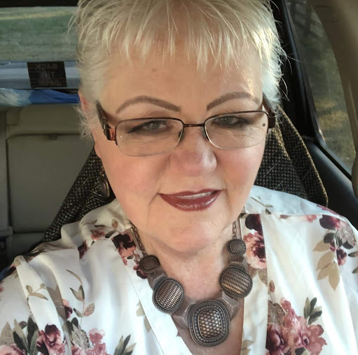 Teresa Willis Photo 40