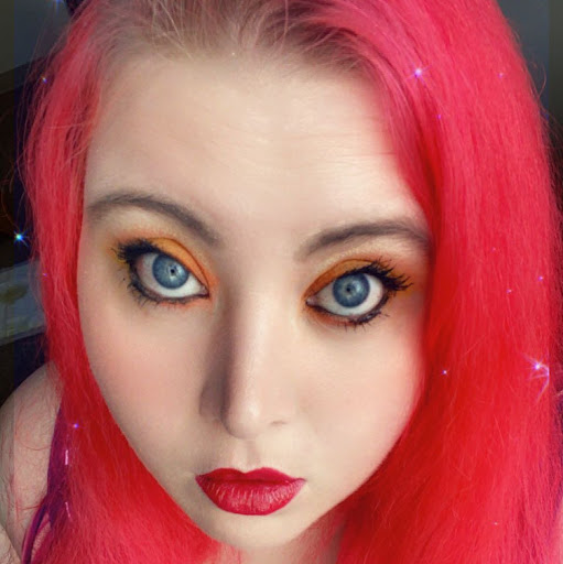 Julia Mahoney Photo 11