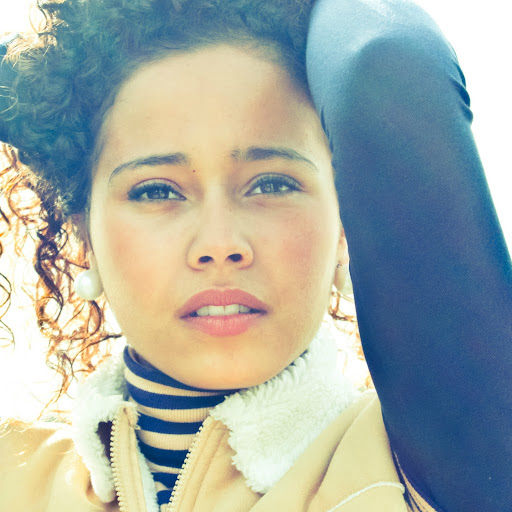 Erica Medina Photo 15