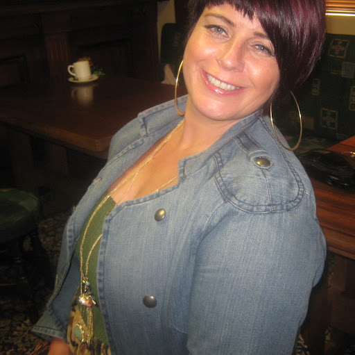 Jane Mcdermott Photo 34