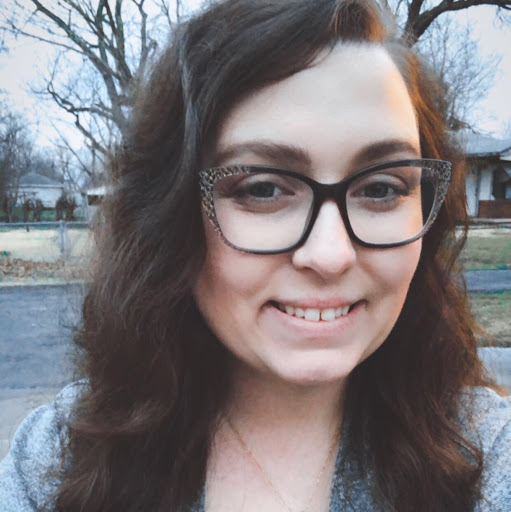 Michelle Calhoun Photo 27