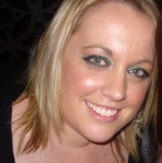 Sarah Wallis Photo 20