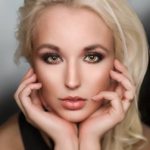 Julie Herold Photo 4