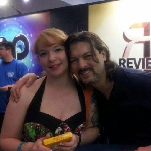 Leigh Peterson Photo 28