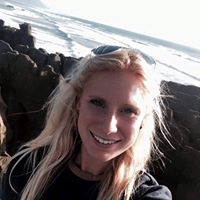 Laura Beacham Photo 4