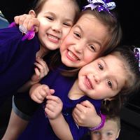 Lilly Thompson Photo 15