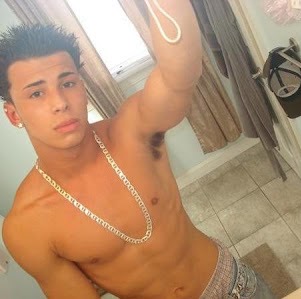 Ricardo Montez Photo 6