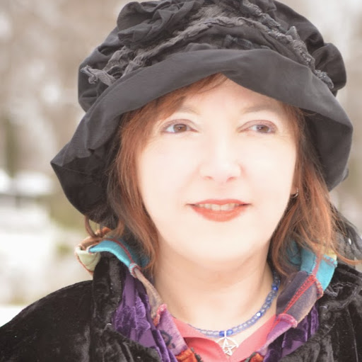 Sara Amis Photo 5