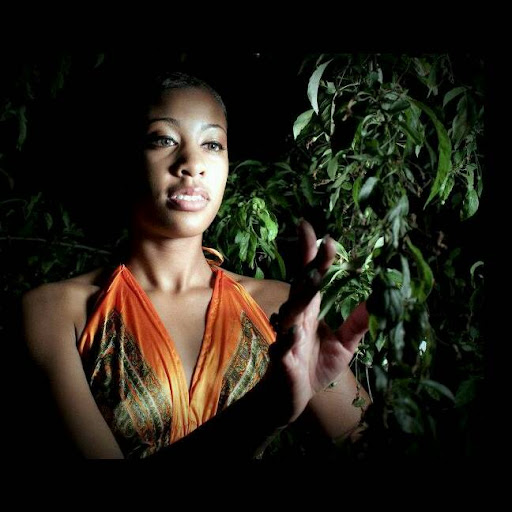 Ivy Carter Photo 14