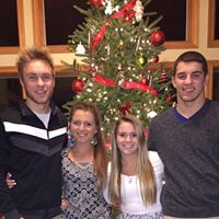 Melanie Ellis Photo 20