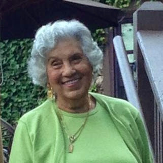 Delores Thompson Photo 15