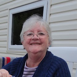 Barbara Glover Photo 38